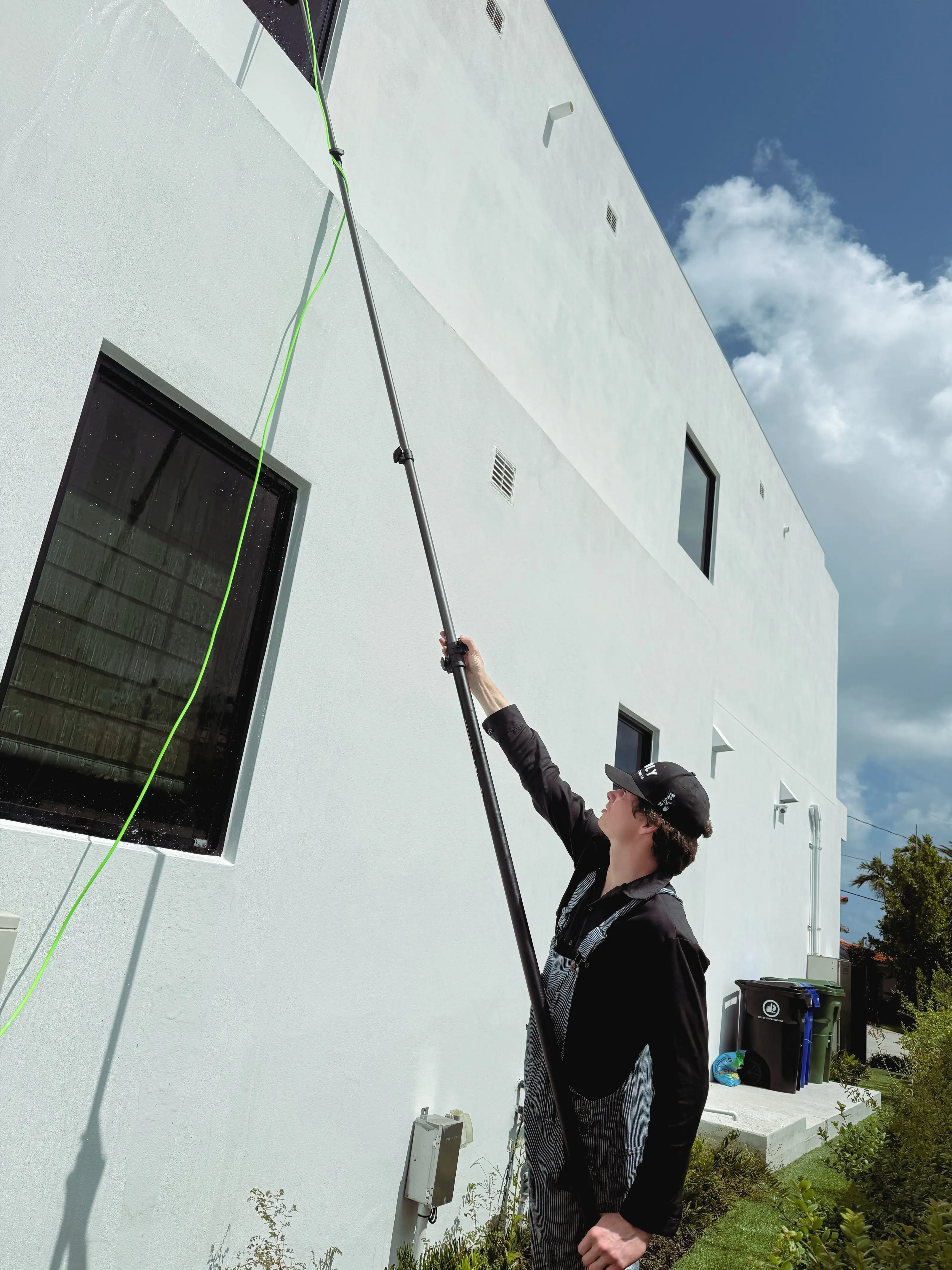 house washing and pressure washing in South Florida